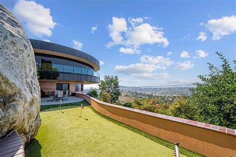 This rotating house in La Mesa is a spinning spectacle
